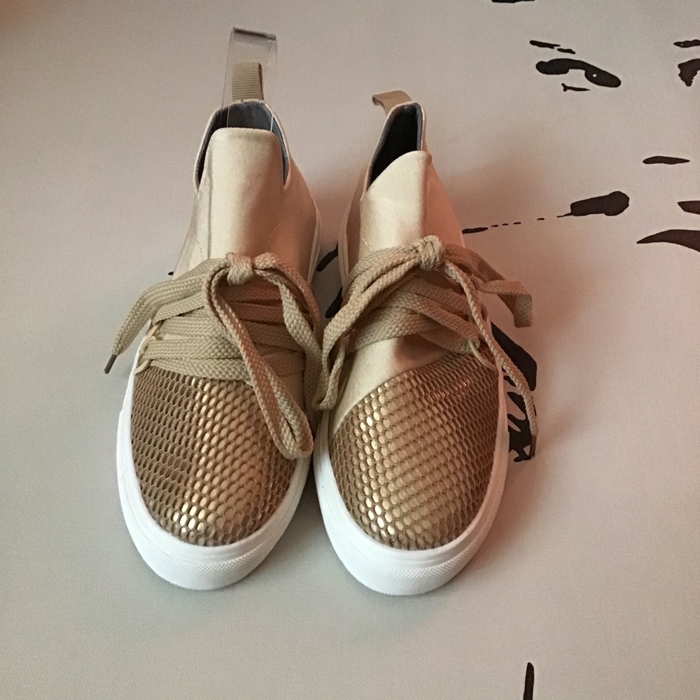 Zuka | Women’s Gold Netted Casual Sneaker​